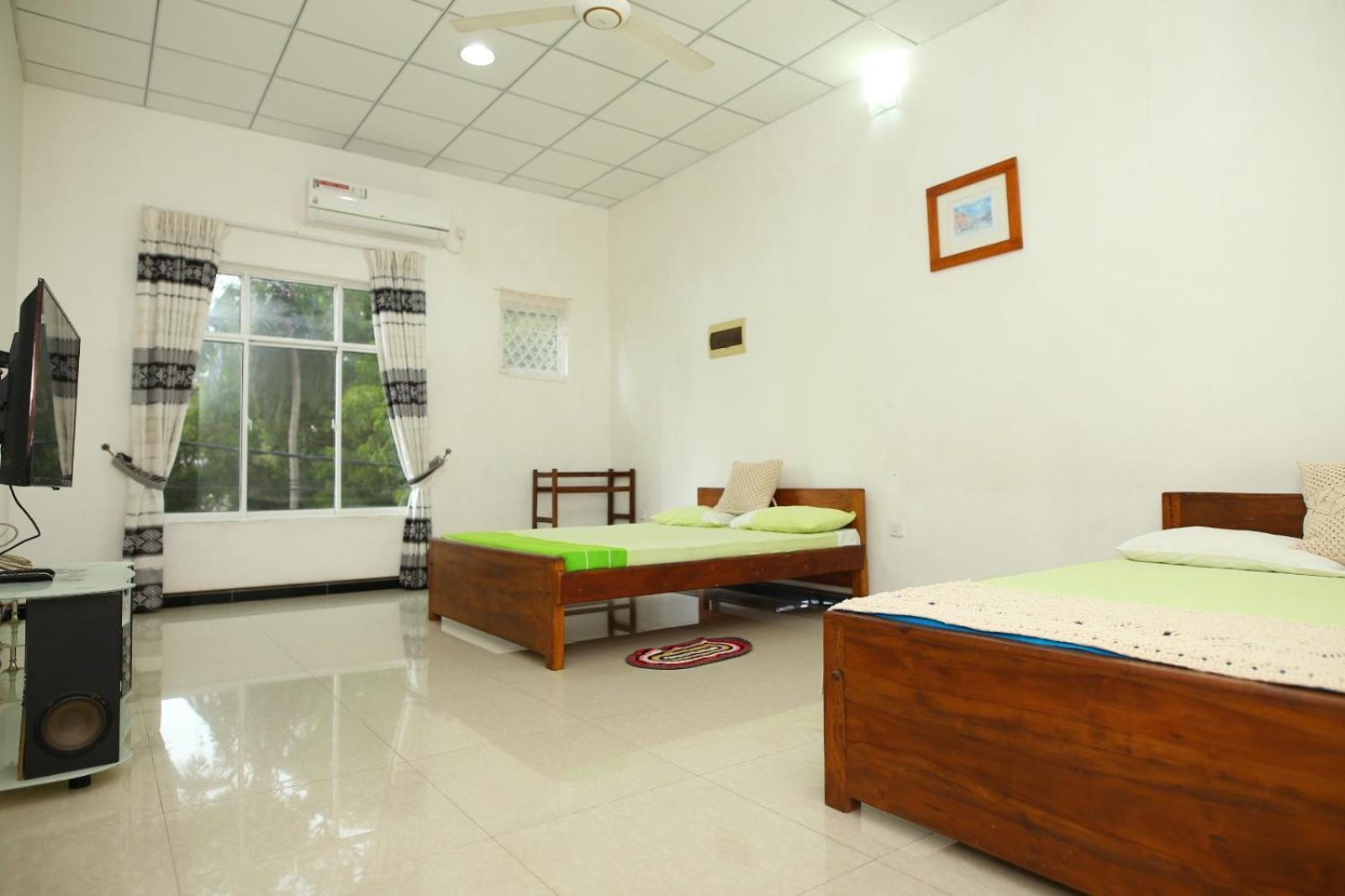 Sujee'S Guest House With Two Bed Rooms Anuradhapura Esterno foto