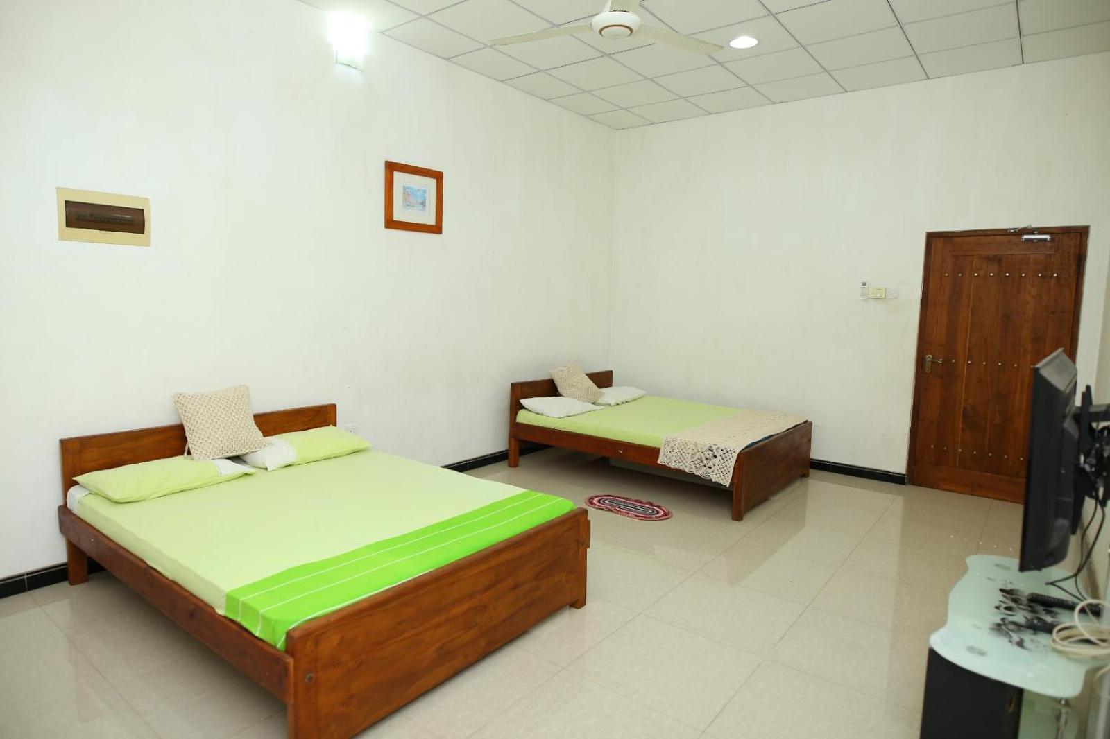 Sujee'S Guest House With Two Bed Rooms Anuradhapura Esterno foto